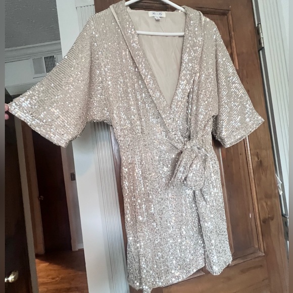 She + Sky Champagne Sequin Romper with Wrap Large - Picture 2 of 15